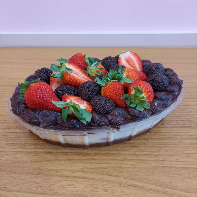 12 pessoas ninho Morango e chocolate