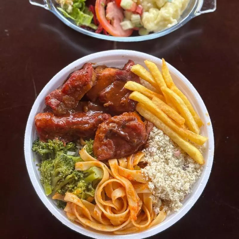 M d dia: Costelinha suína c/barbecue