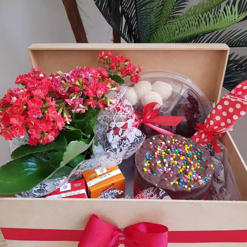 FESTA NA CAIXA MDF COM FLORES