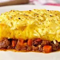 Escondidinho de Ragú com Linguiça