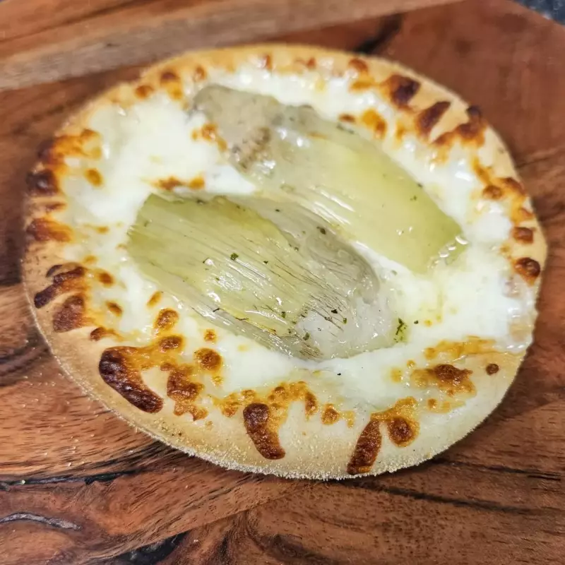 Mussarela com Alcachofra
