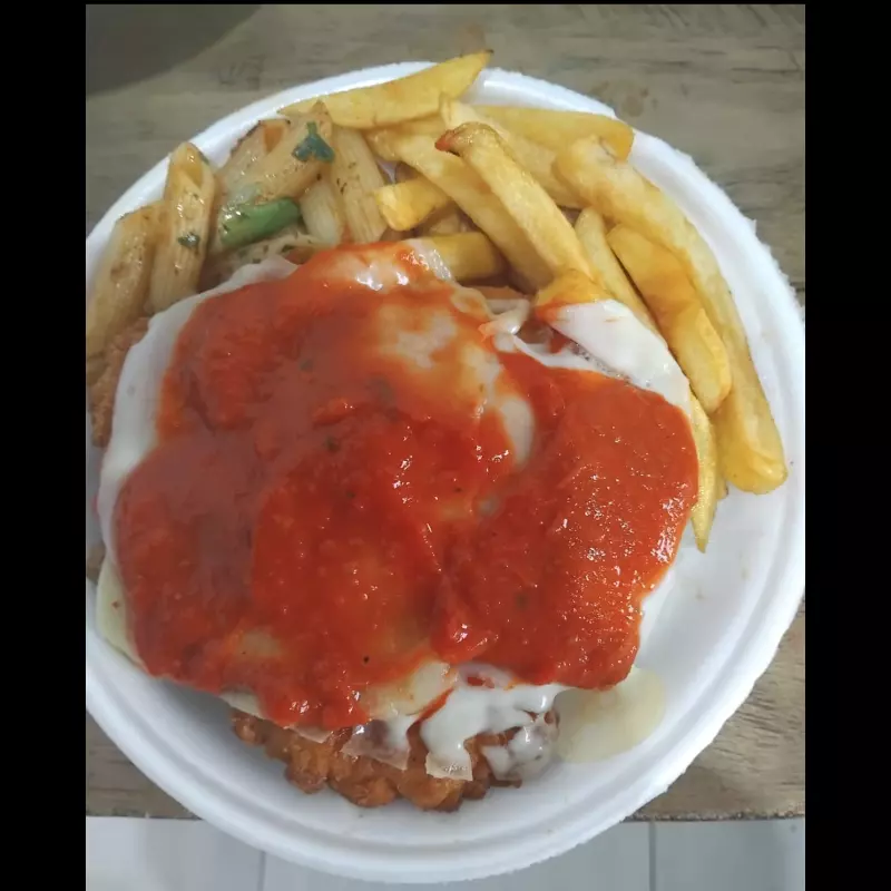 Filé de Frango a Parmegiana