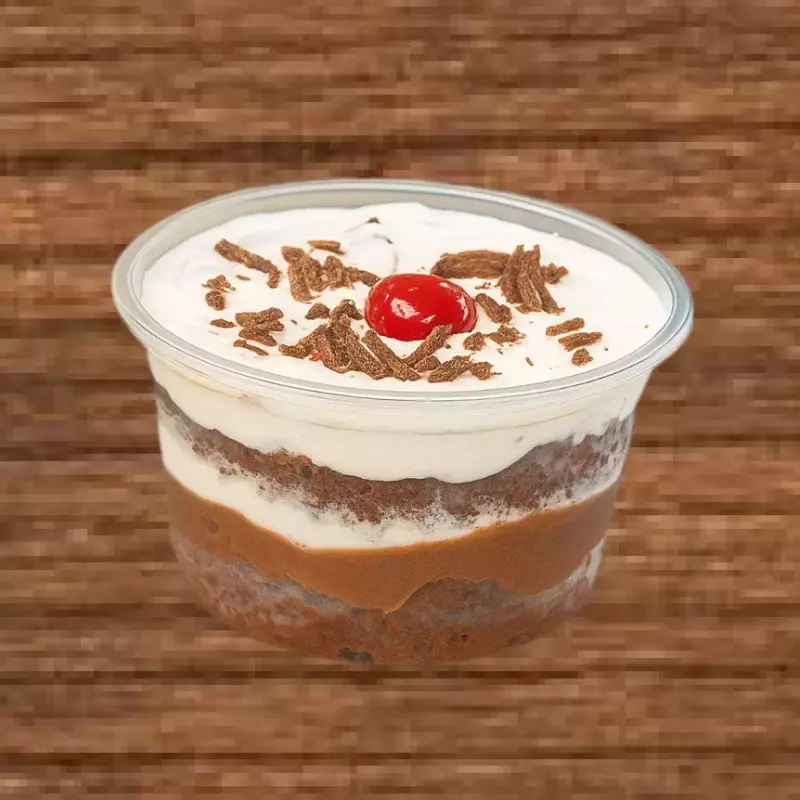 Bolo no pote Floresta Negra