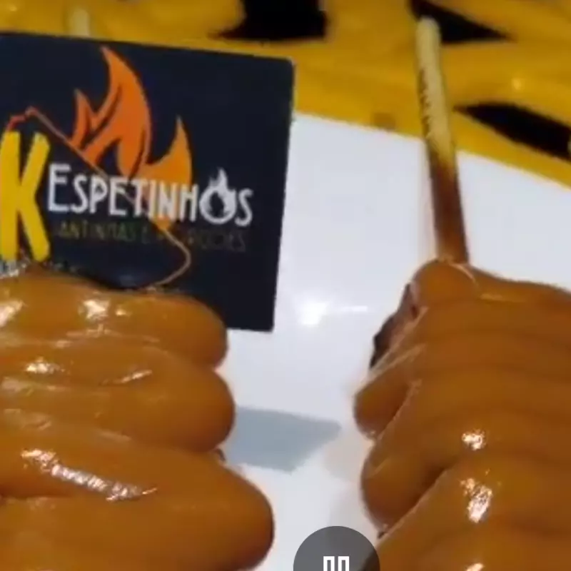 Queijo coalho com doce de leite