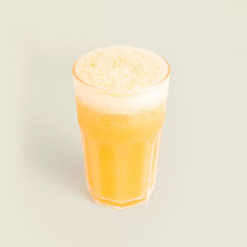 Jugo de naranja grande