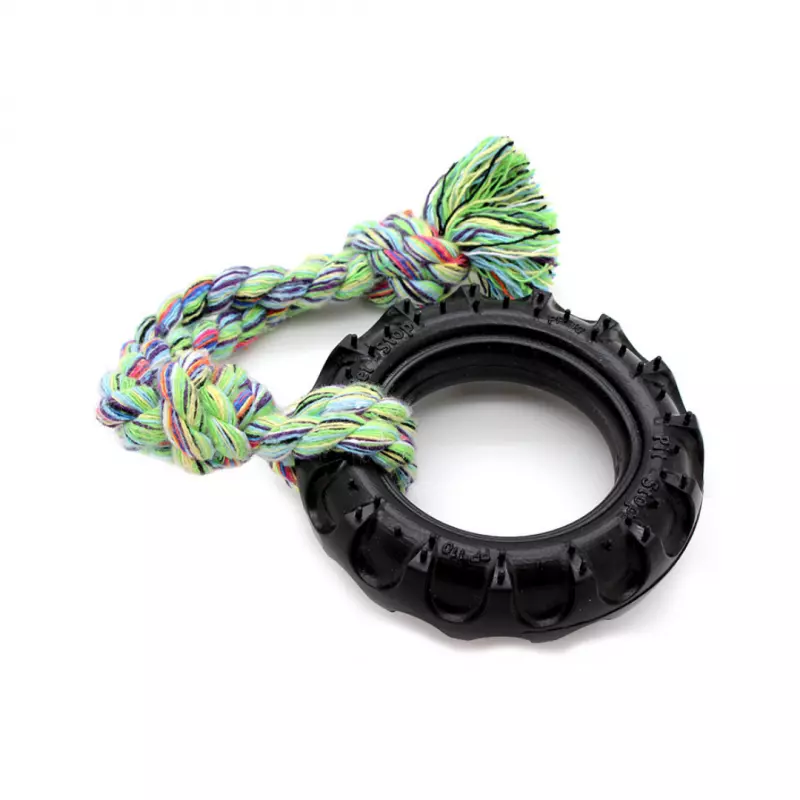 PNEU PRETO COM CORDA