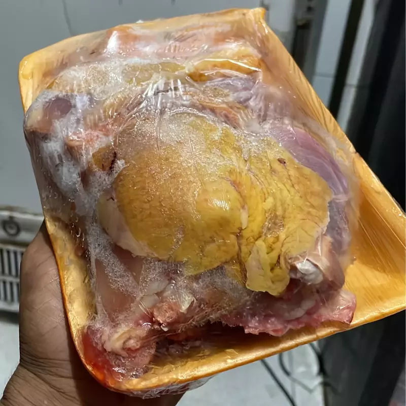 Galinha caipira 1,2 kg