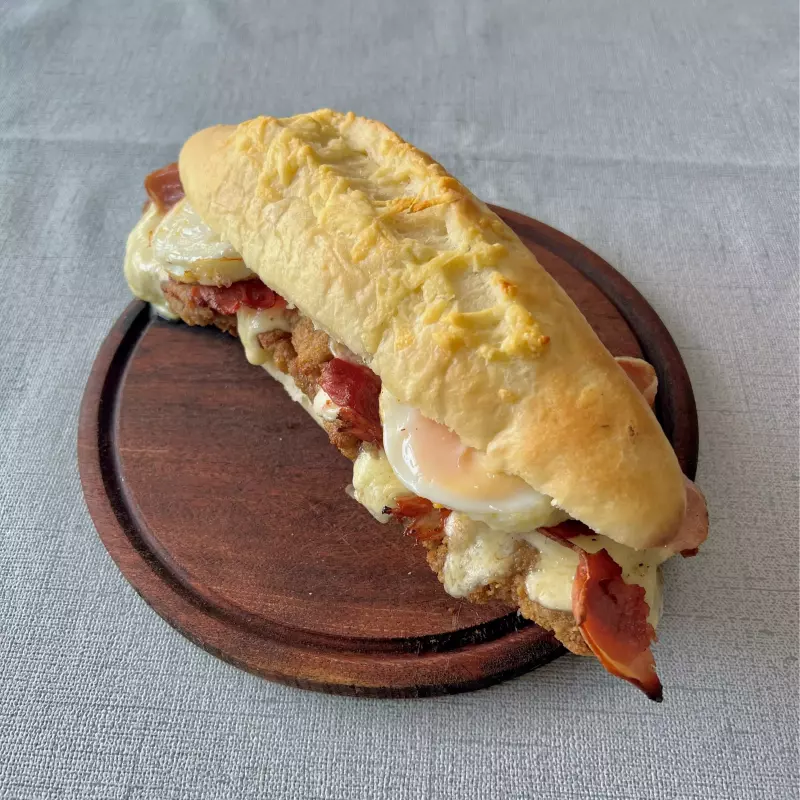 Sanguche de mila porteño c/fritas.