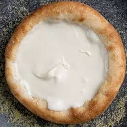 Esfiha de chocolate branco