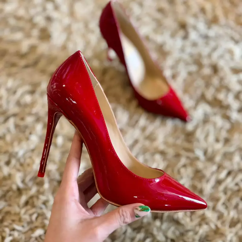 TACÓN LOUBUTIN STILETO ROJO