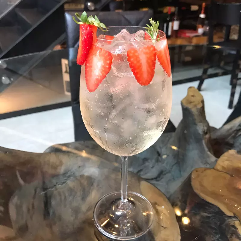 Gin tonica morango