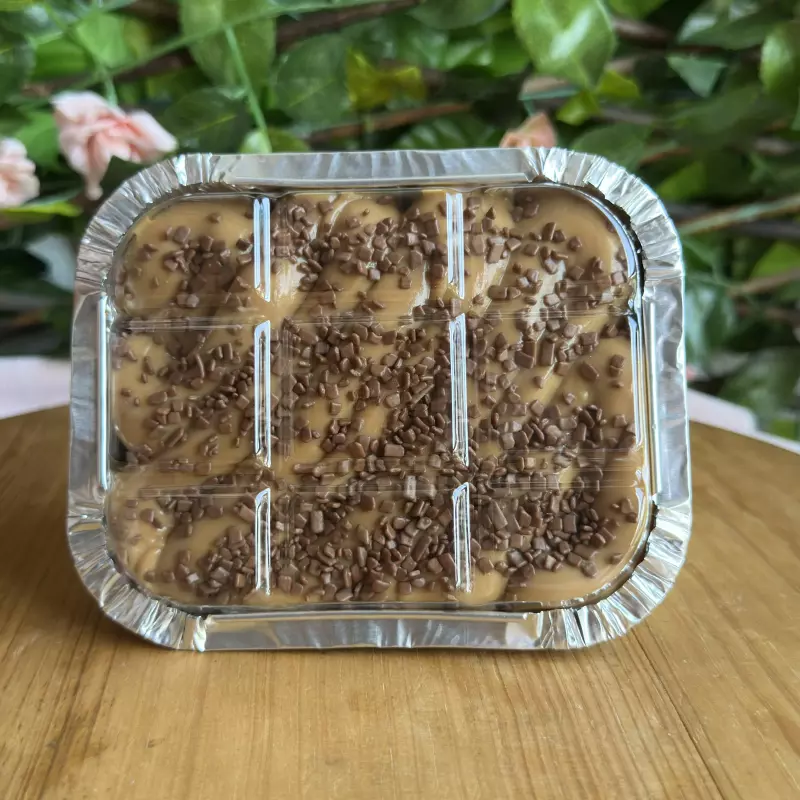 Bolo na marmita doce de leite