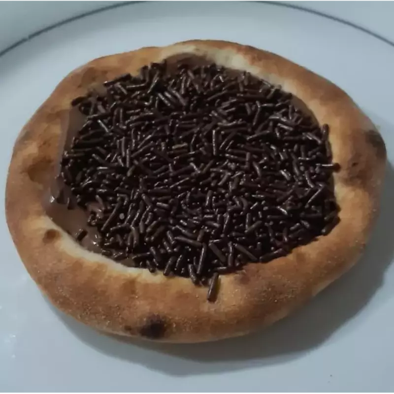 Esfiha de Brigadeiro