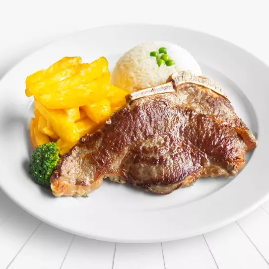 Churrasco con papas fritas