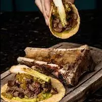 TACOS DE ARRACHERA CON TUETANO
