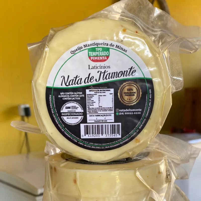Parmesão com pimenta