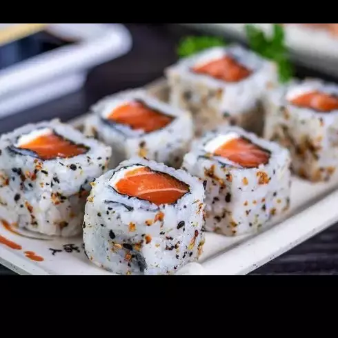 Uramaki salmão
