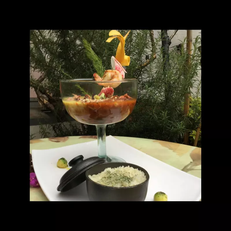 Casserole Bicolor aux Fruits de Mer