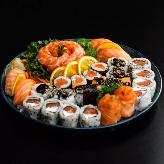 Combinado Salmão (32 peças)