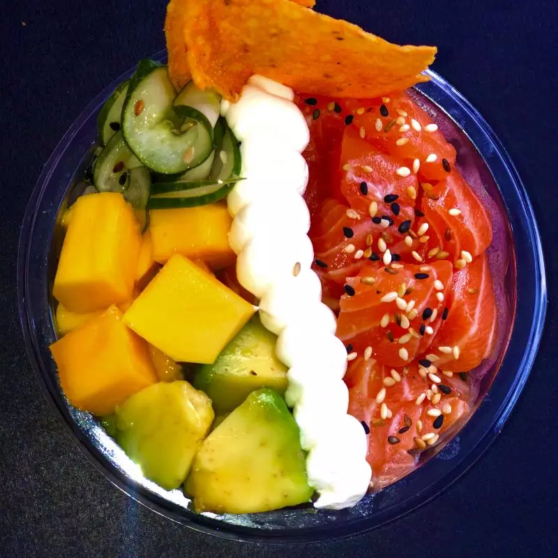 Poke salmão simples