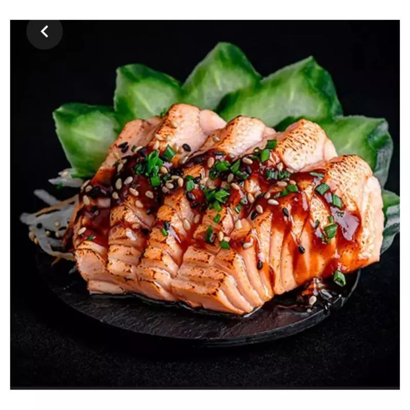 SASHIMI SALMAO BRASEADO