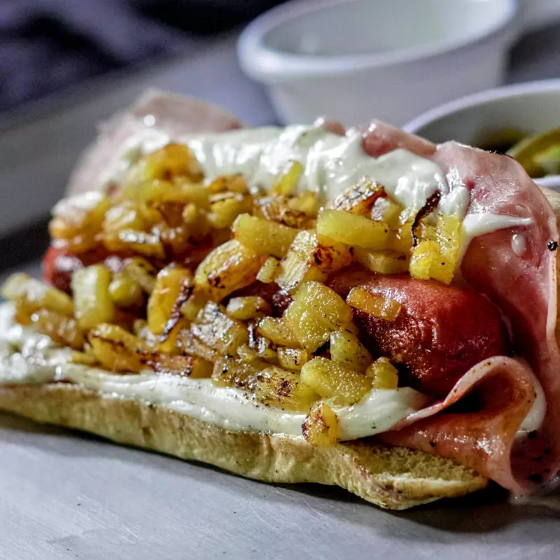 Hot Dog Hawaiano