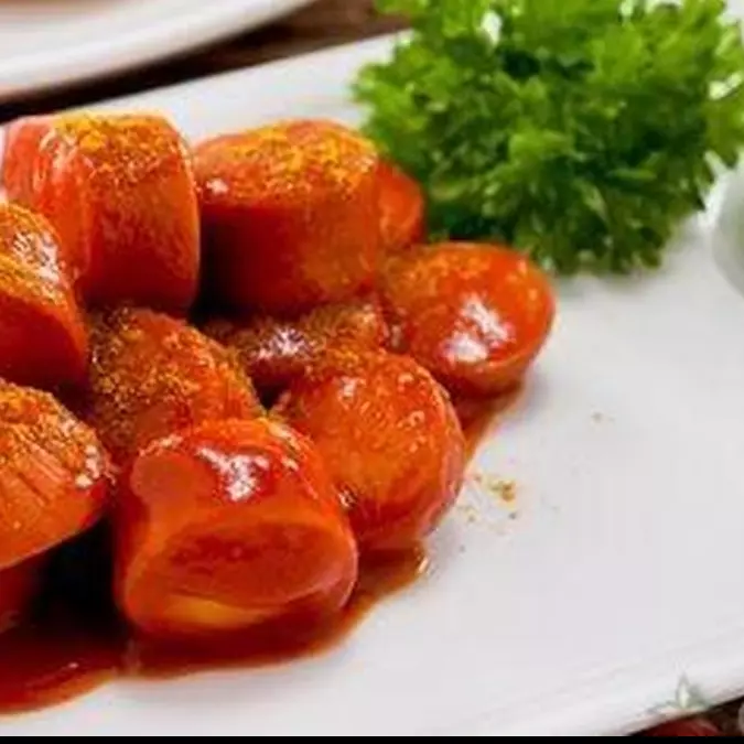 SALSICHA AO MOLHO