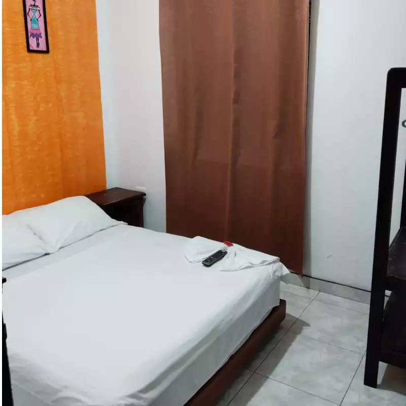 Habitación Cama 1.40, 2do piso