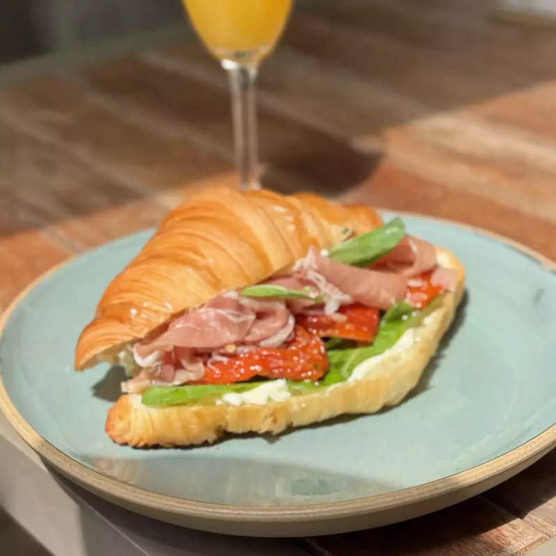 Croissant, parma, creme de muçarela