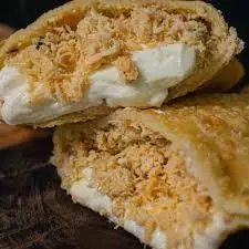 Pastel de Frango com Cream Cheese