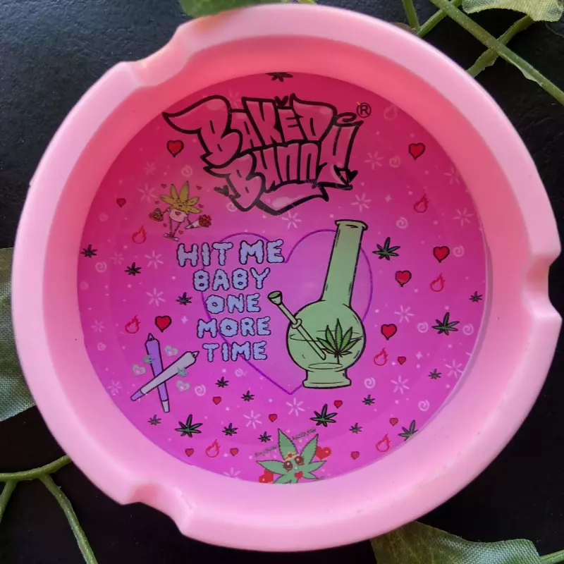 Cinzeiro Baked Bunny Silicone HitMeB