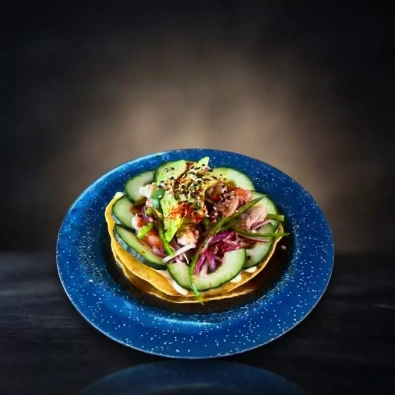 Tostada Aguachile Negro