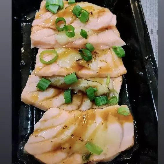 Sashimi com queijo canastra 4unidade