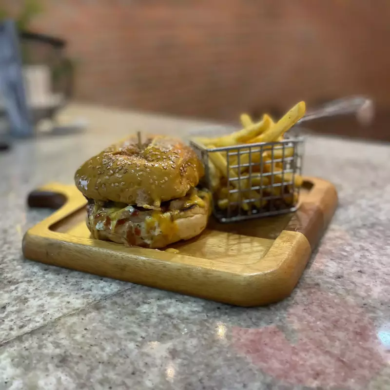 HAMBURGUESA DE CARNE