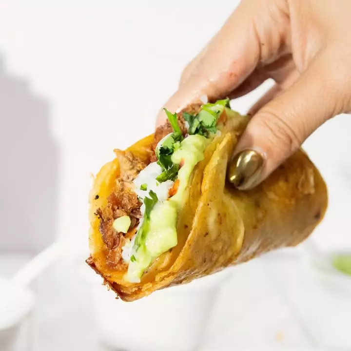 TACO DE BORREGO SEMIDORADO