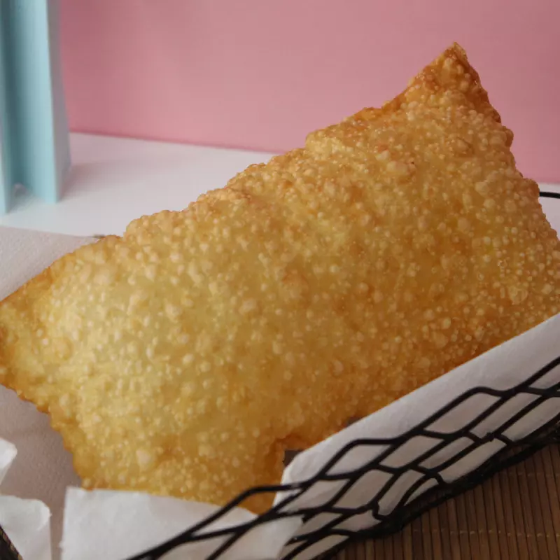 Pastel de Queijo, Banana e Canela