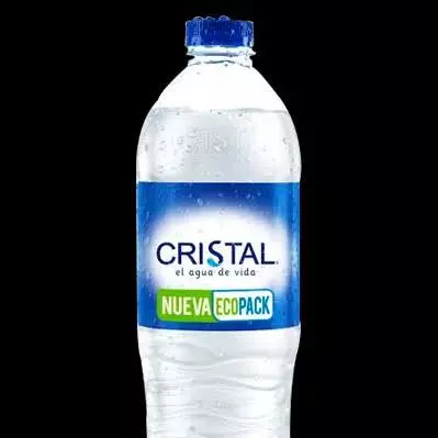 Agua en botella