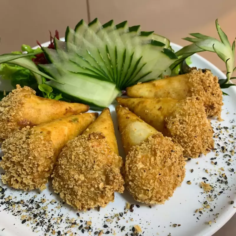 Mini Temaki Camarão Frito (6 uni)
