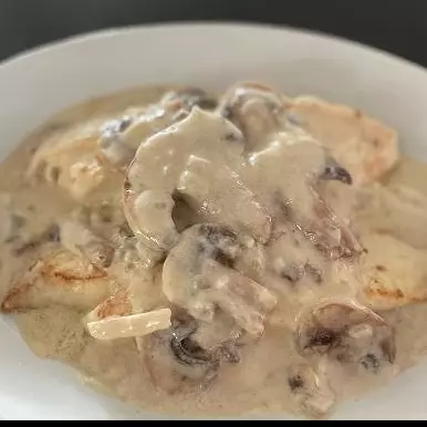 FILETE EN CREMA DE CHAMPIÑONES