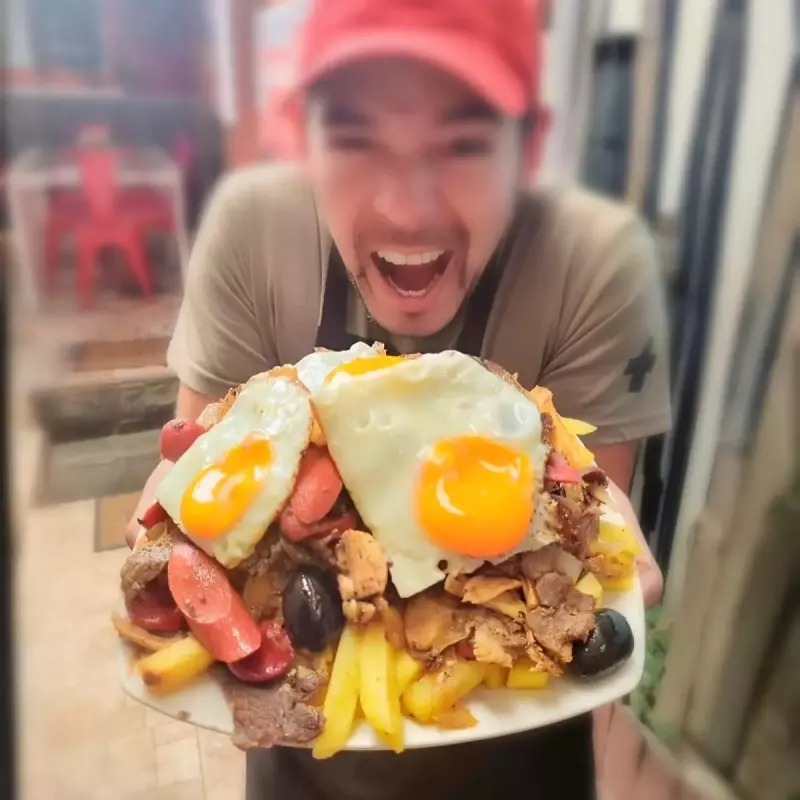 3 Personas Todas las C.