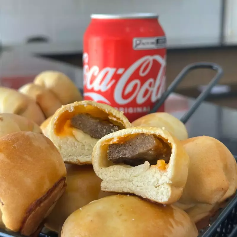 Mini Hambúrguer com Cheddar