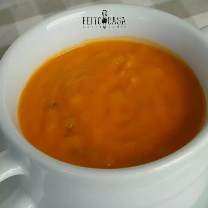 Sopa cremosa de tomate light