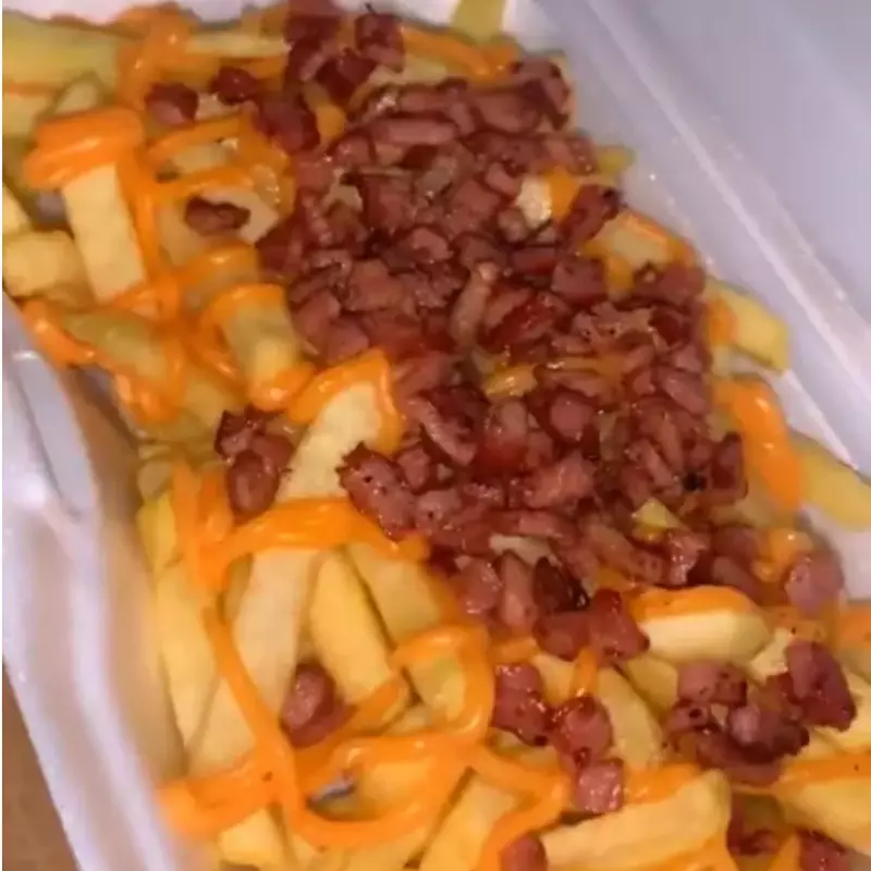 PORÇÃO CHEDDAR E BACON