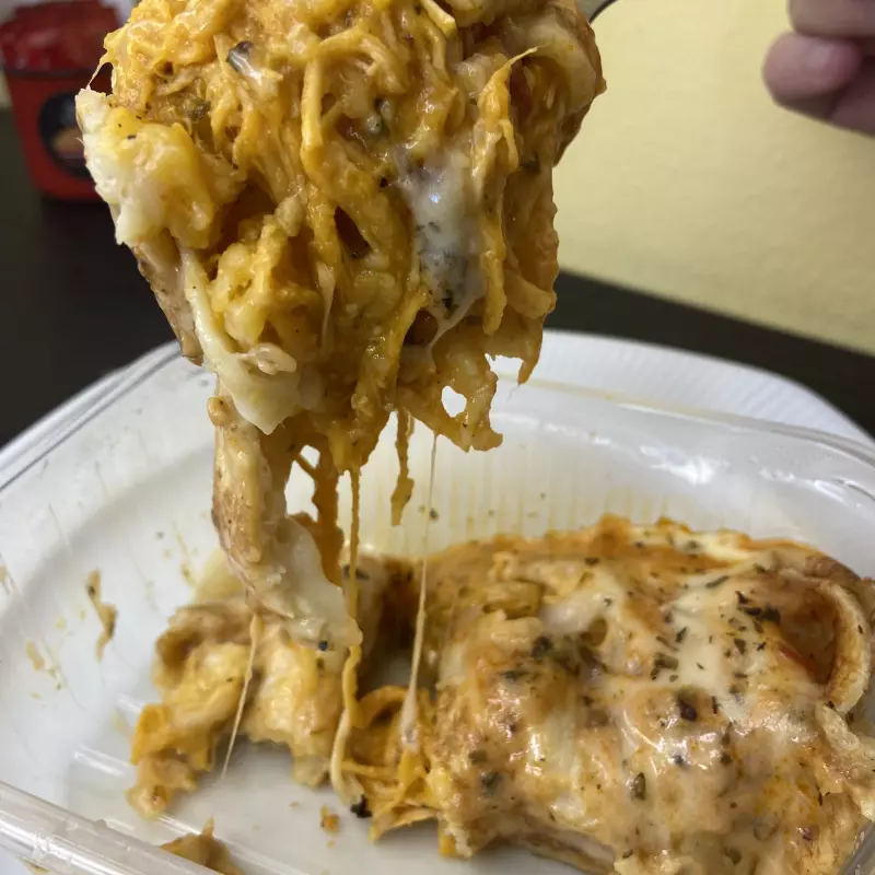 Panqueca Frango com Requeijão