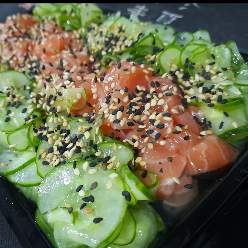 Sunomono Salmão