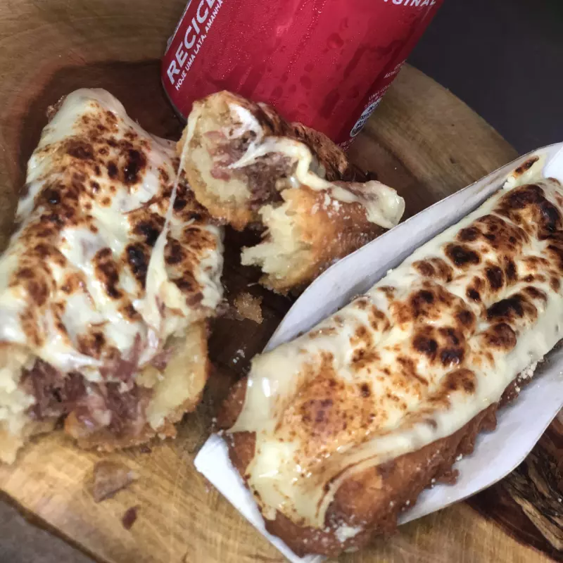 Churros salgado charque com queijo