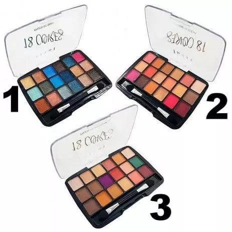 PALETA DE SOMBRAS 18 CORES