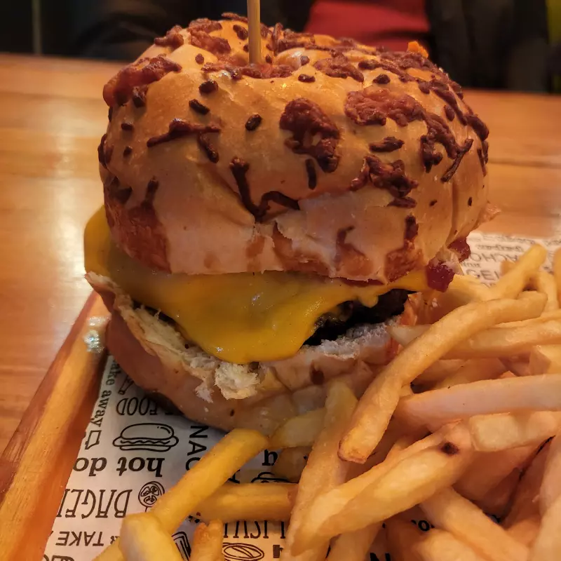 Bacon Cheeseburger