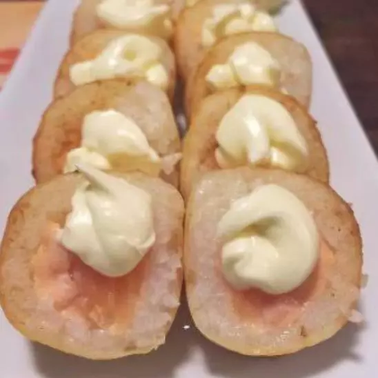 Hot holll salmão 12 pçs