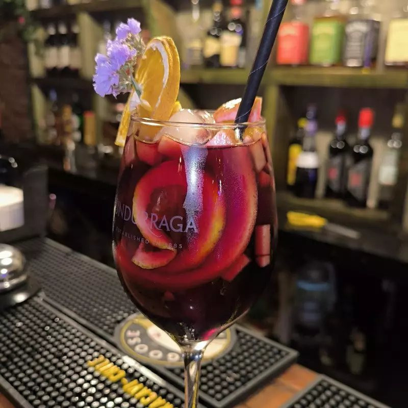 SANGRÍA (HAPPY HOUR)